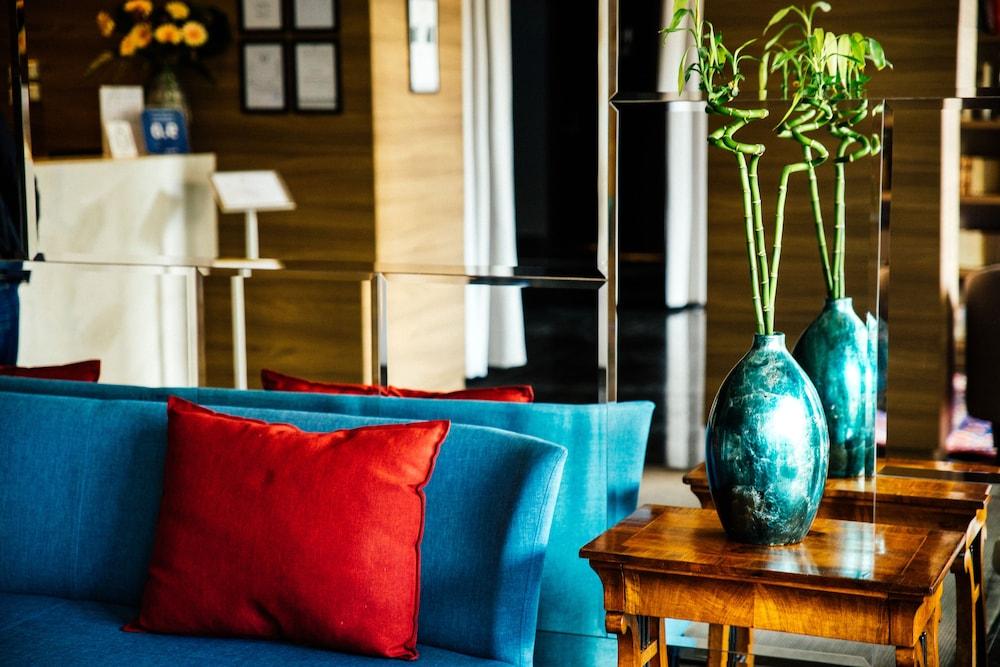 Radisson Red Belgrade Hotel Ngoại thất bức ảnh
