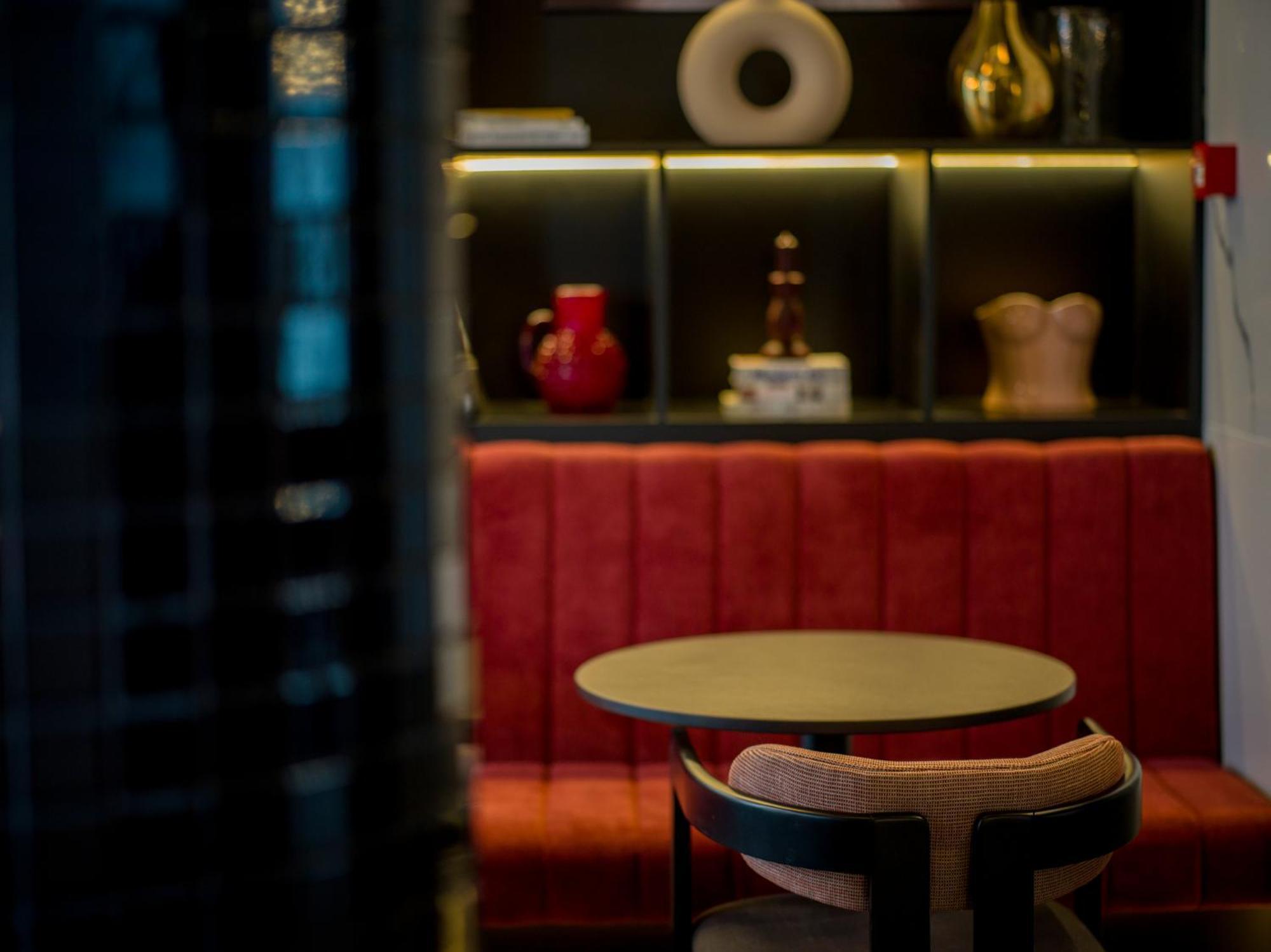 Radisson Red Belgrade Hotel Ngoại thất bức ảnh