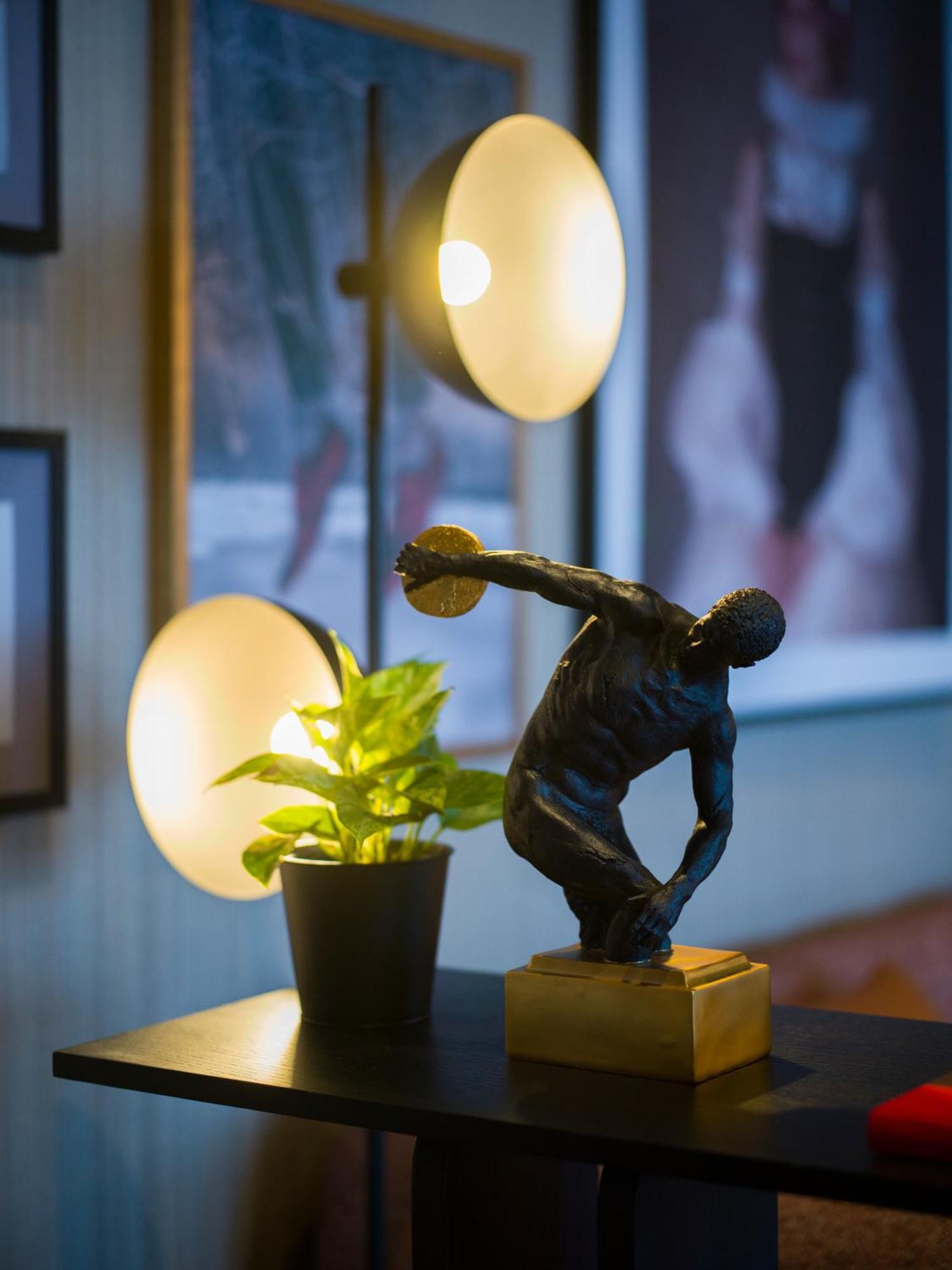 Radisson Red Belgrade Hotel Ngoại thất bức ảnh