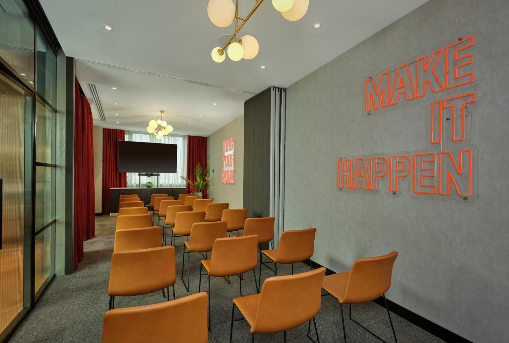 Radisson Red Belgrade Hotel Ngoại thất bức ảnh