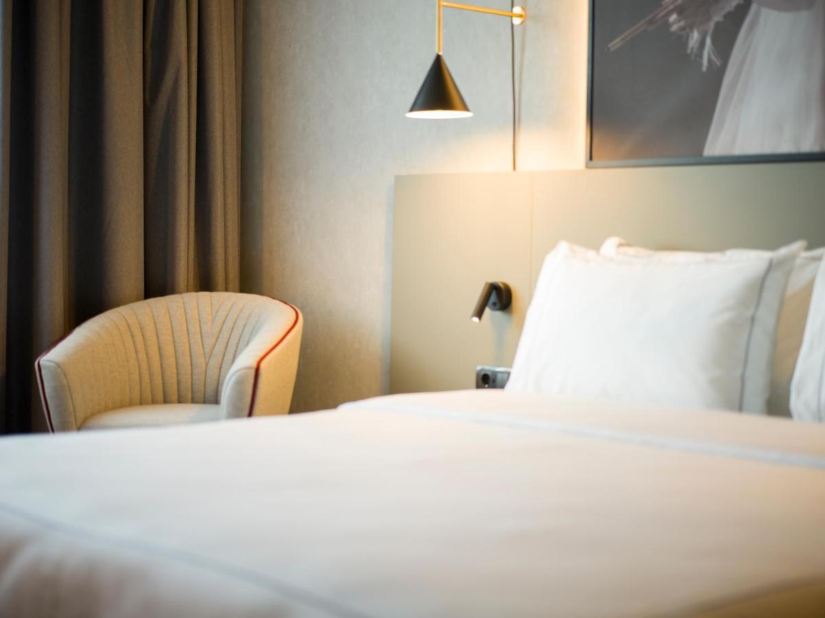 Radisson Red Belgrade Hotel Ngoại thất bức ảnh