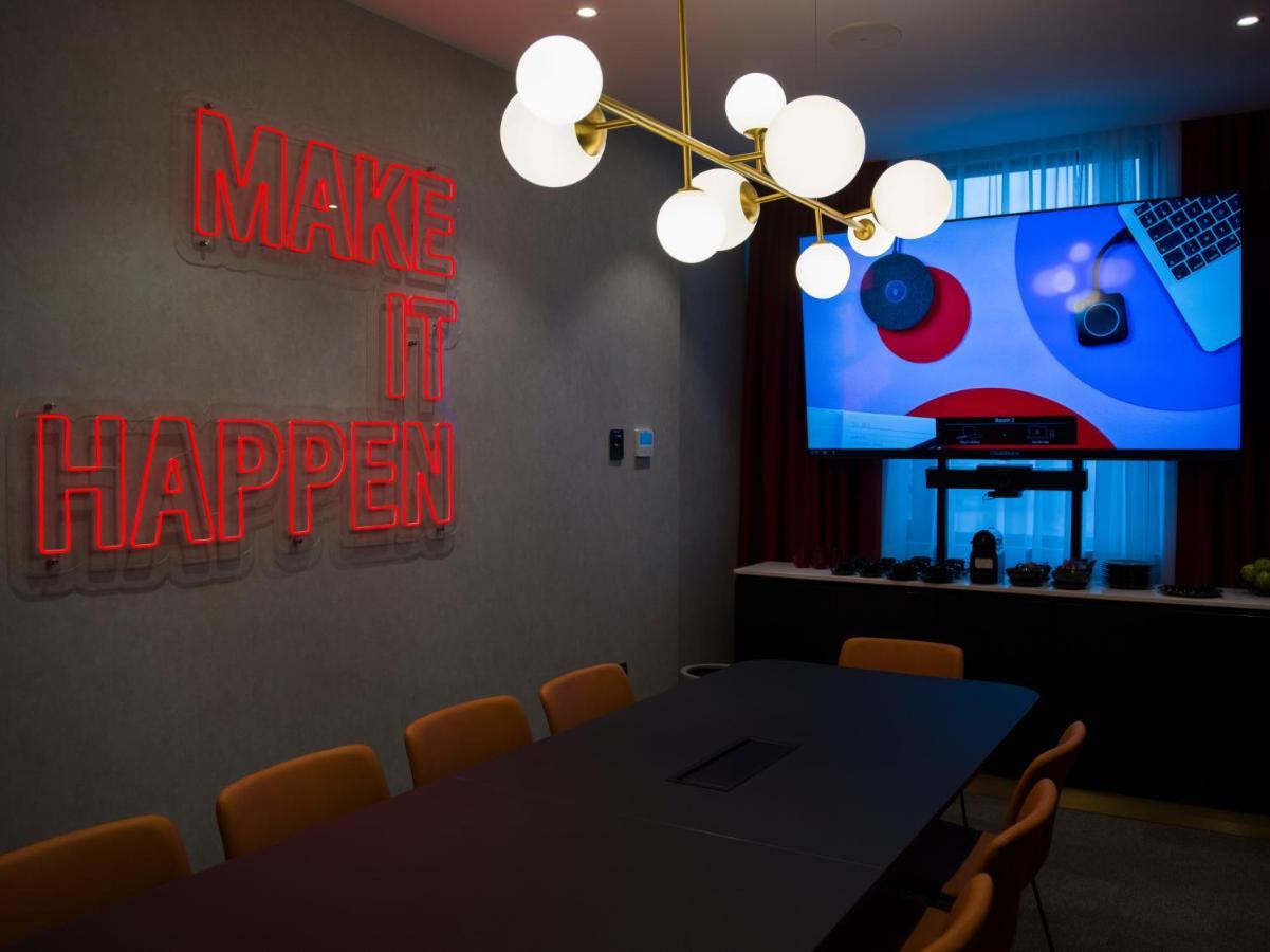 Radisson Red Belgrade Hotel Ngoại thất bức ảnh